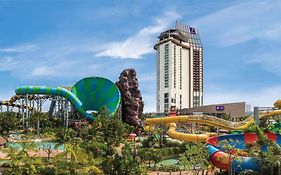 ฮอลิเดย์ อินน์ รีสอร์ต วานา นาวา หัวหิน